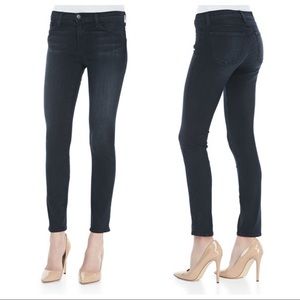 J Brand 811 Mid Rise Skinny in Impression
